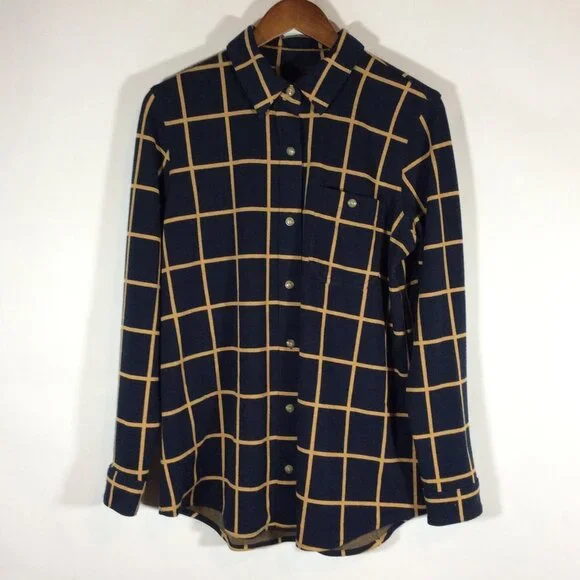 L. L. Bean Button Down Knit Shirt Navy Blue With Gold Size Large - Picture 3 of 11